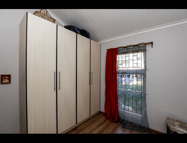 4 BEDROOM HOUSE FOR SALE IN HILLGROVE